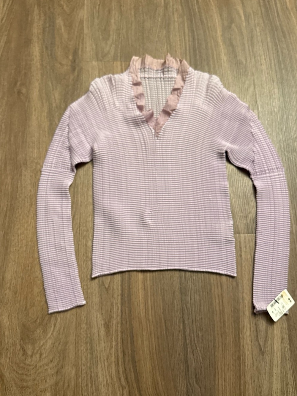 NWT issey Miyake Ruffle V-Neck Long Sleeve Top lavender size 3 - Picture 4 of 7